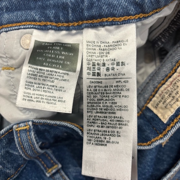 Levi’s Ribcage Straight Ankle Jeans - Picture 6 of 15